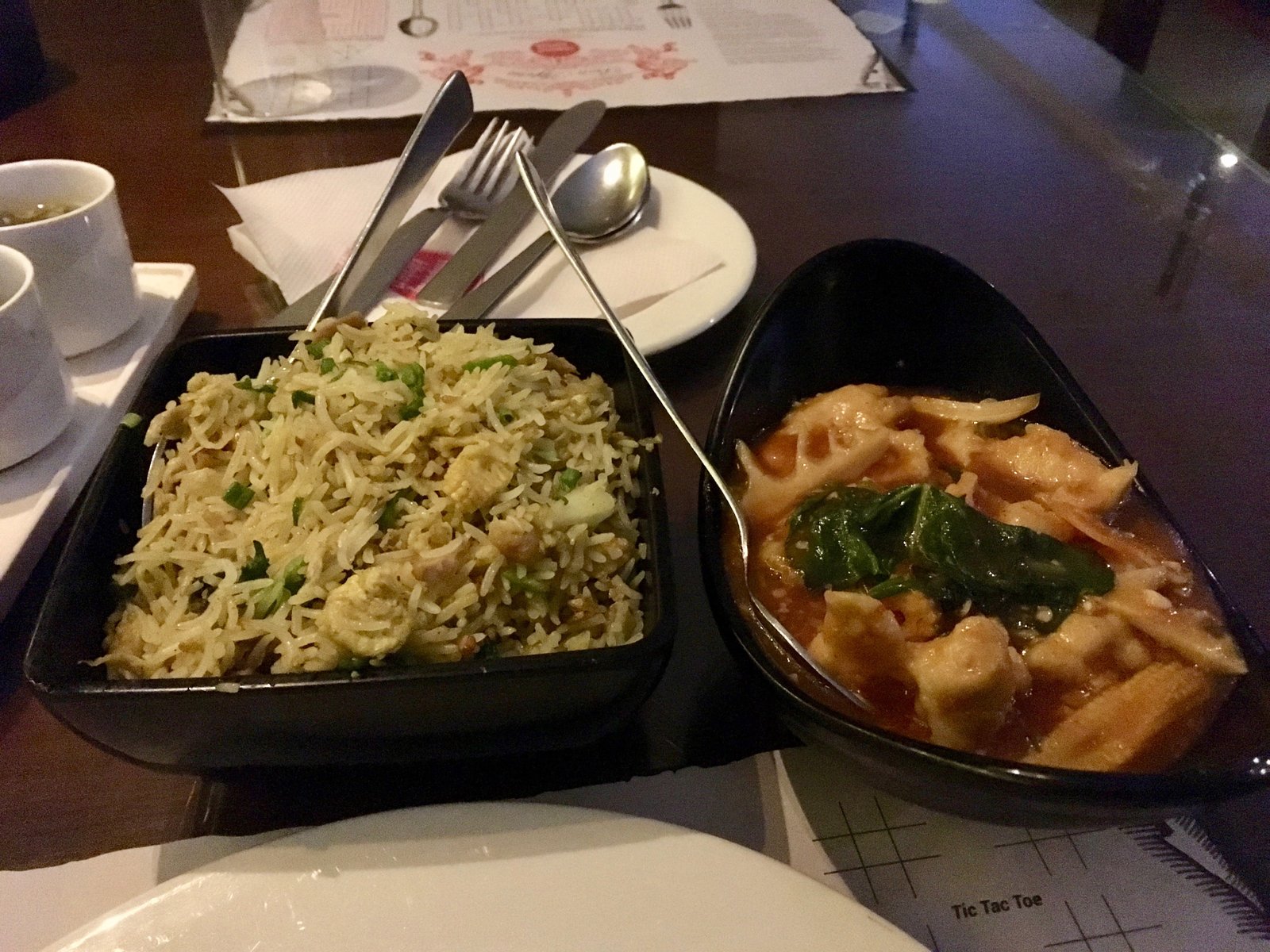Jakarta fried rice & sliced chicken in hot garlic sauce