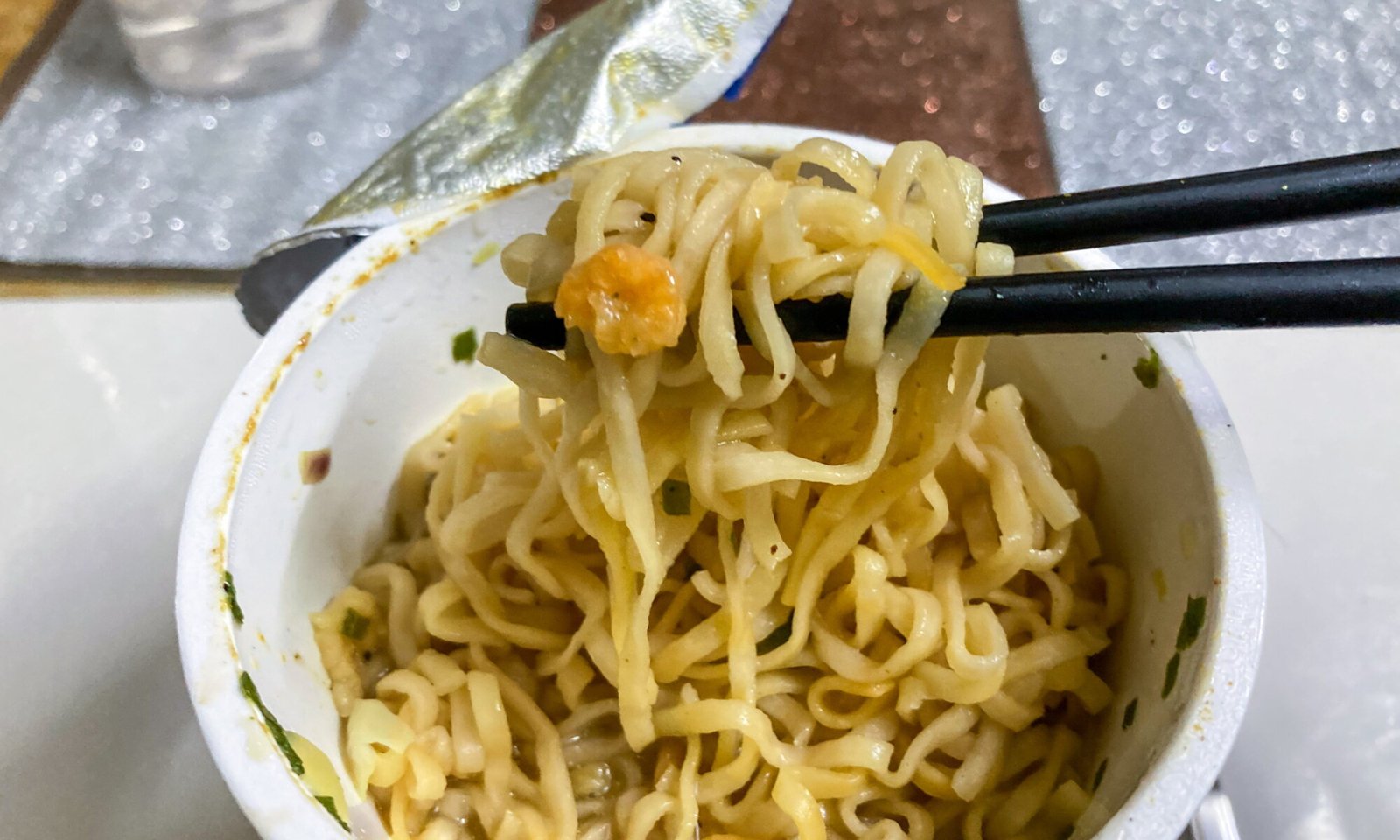 Nissin Cup Rich Seafood Curry Noodles